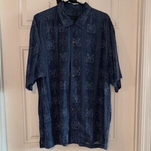 Men's Blue Short Sleeve Button-Up Shirt